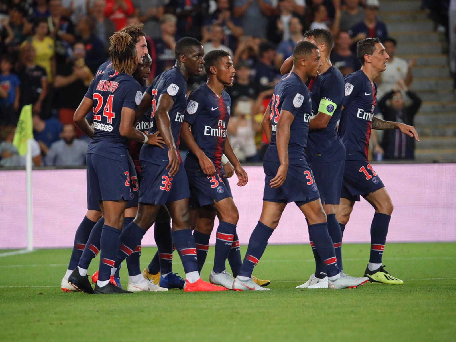 企业形象海报设计_公司形象海报设计制作