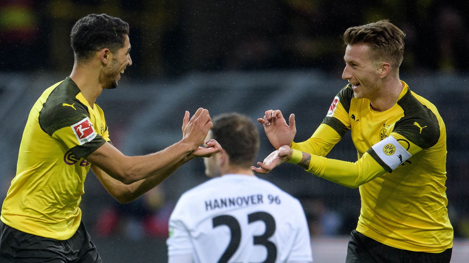 一组高端企业欧版名片设计模板